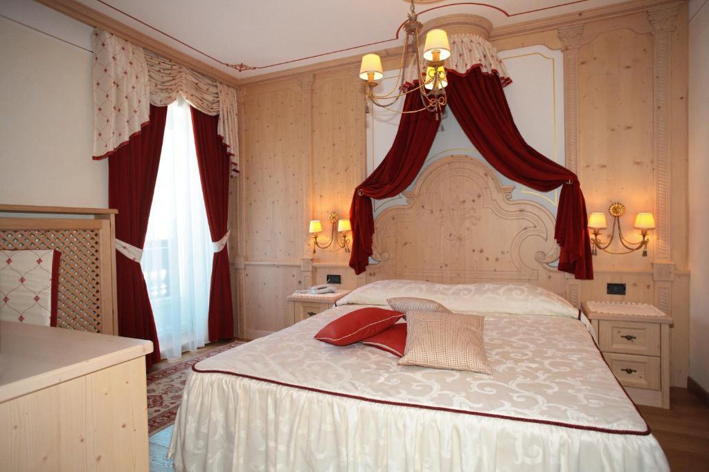 Hotel Colbricon Beauty & Relax San Martino Di Castrozza Chambre photo